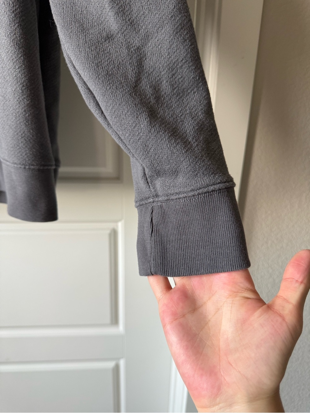 Gap Men's Gray Textured Hoodie Pullover Sweatshirt - Picture 9 of 12